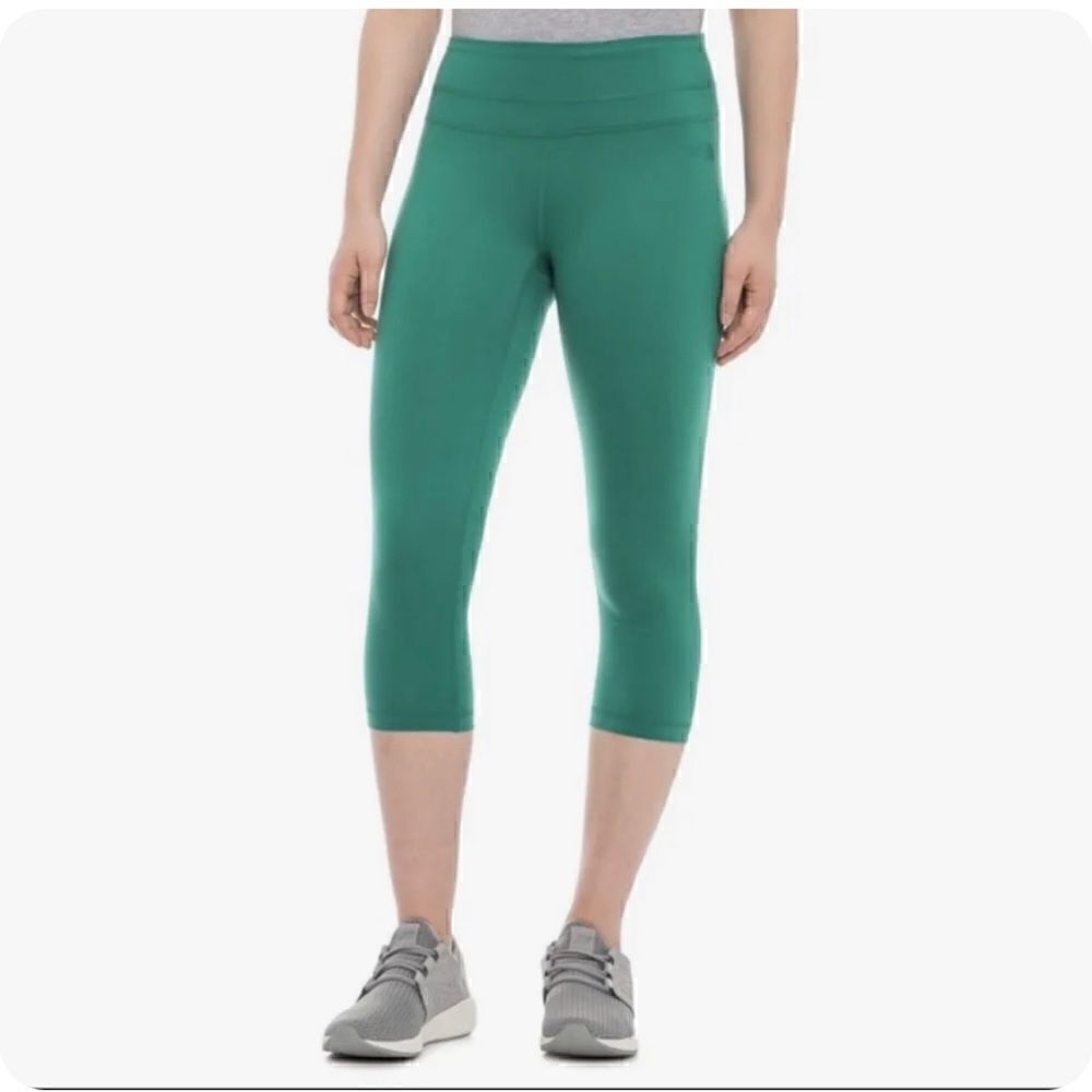 The North Face hatha Capri conifer teal green cropped Capri yoga